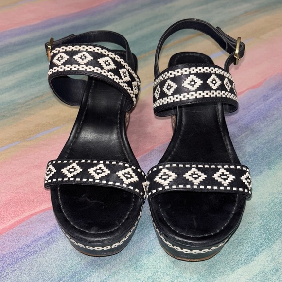Tory Burch Reena Wedge Platform Sandal Size 10.5 Aztec Design - Picture 3 of 7